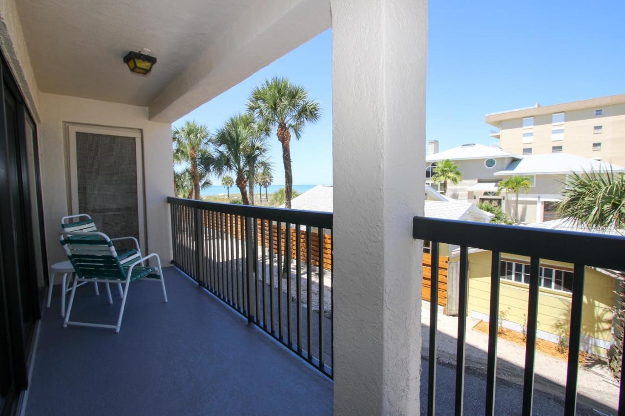 All Seasons Vacation Resort By Liberte Madeira Beach Exterior foto